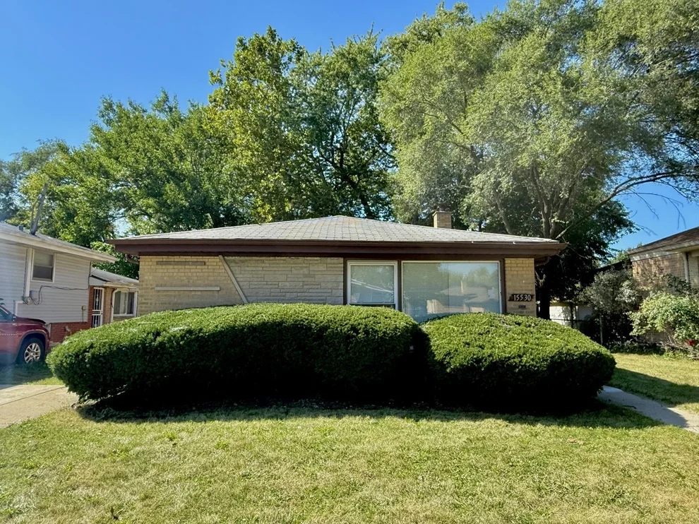 Unit for sale at 15530 University Avenue, Dolton, IL 60419