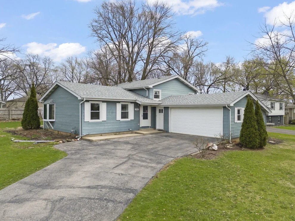 Unit for sale at 6065 Chase Avenue, Downers Grove, IL 60516