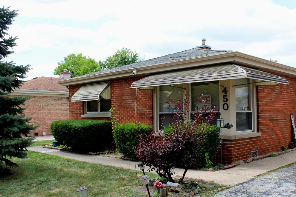 Unit for sale at 450 Hyde Park Avenue, Hillside, IL 60162