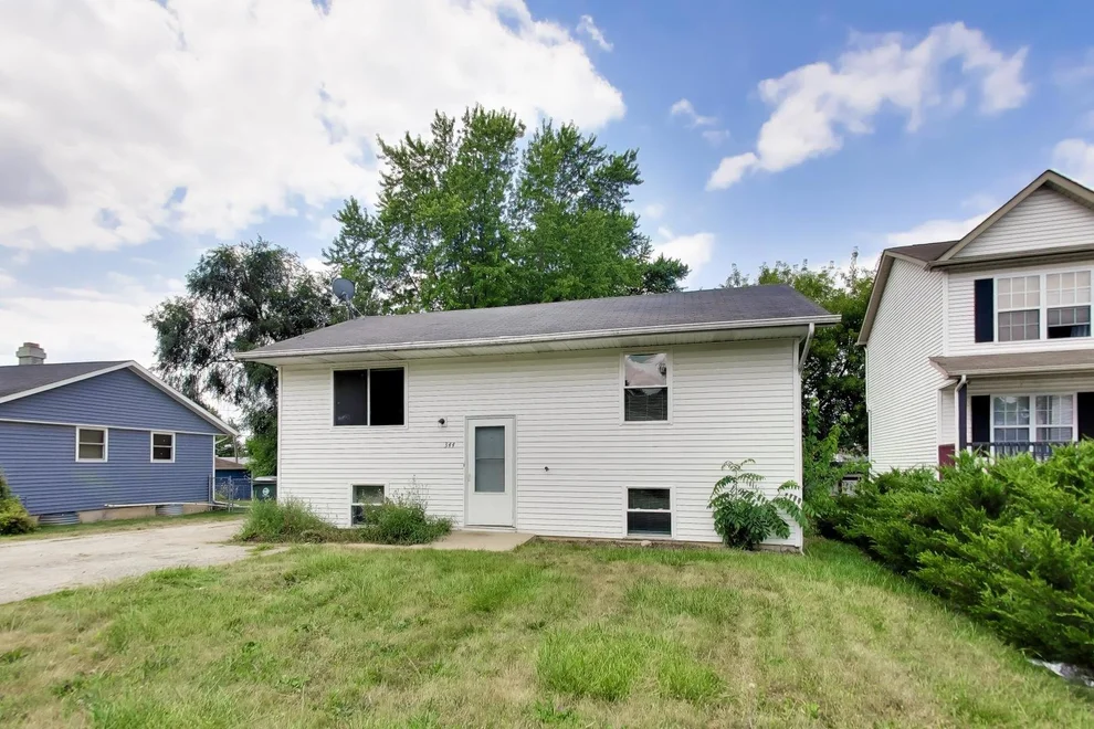 Unit for sale at 344 Bridgewood Drive, Antioch, IL 60002