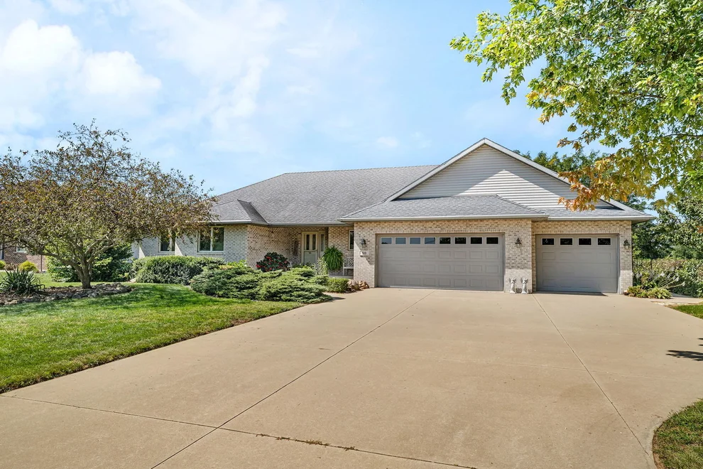 Unit for sale at 310 Fairway Drive, Essex, IL 60935