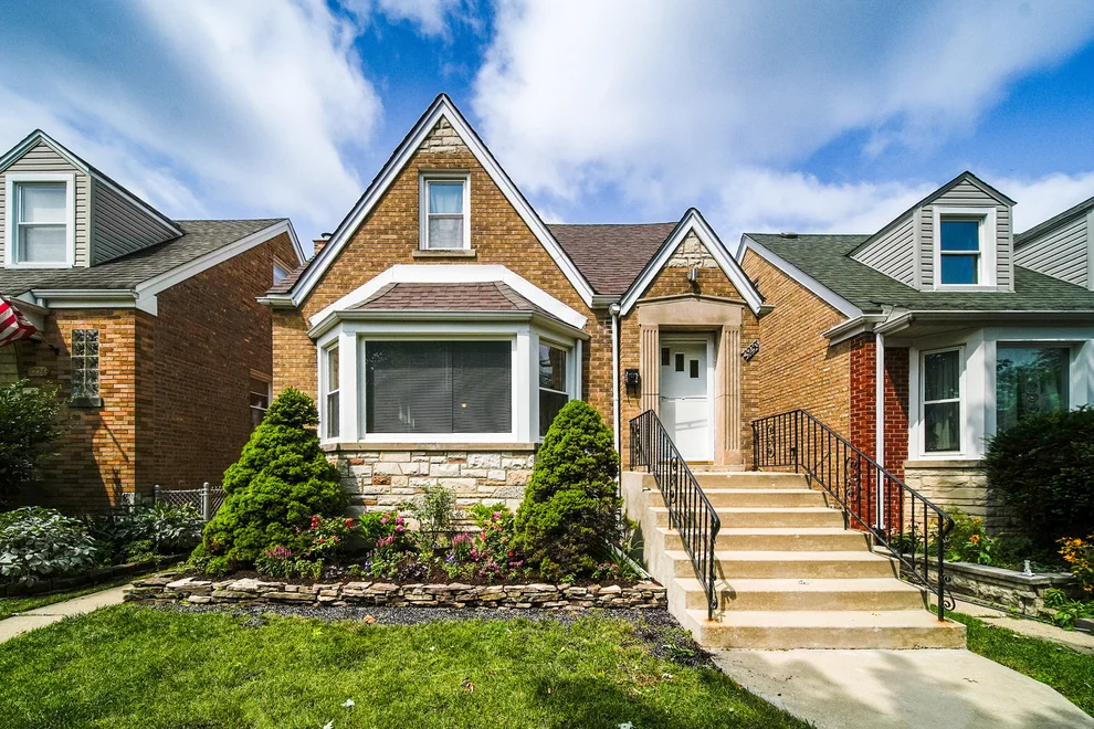 Unit for sale at 3230 N Neva Avenue, Chicago, IL 60634