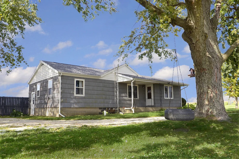 Unit for sale at 1752 N 2350th Road, Grand Ridge, IL 61325