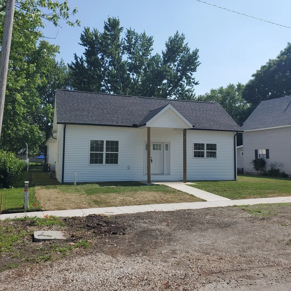 Unit for sale at 409 E Buckner Street, Tuscola, IL 61953