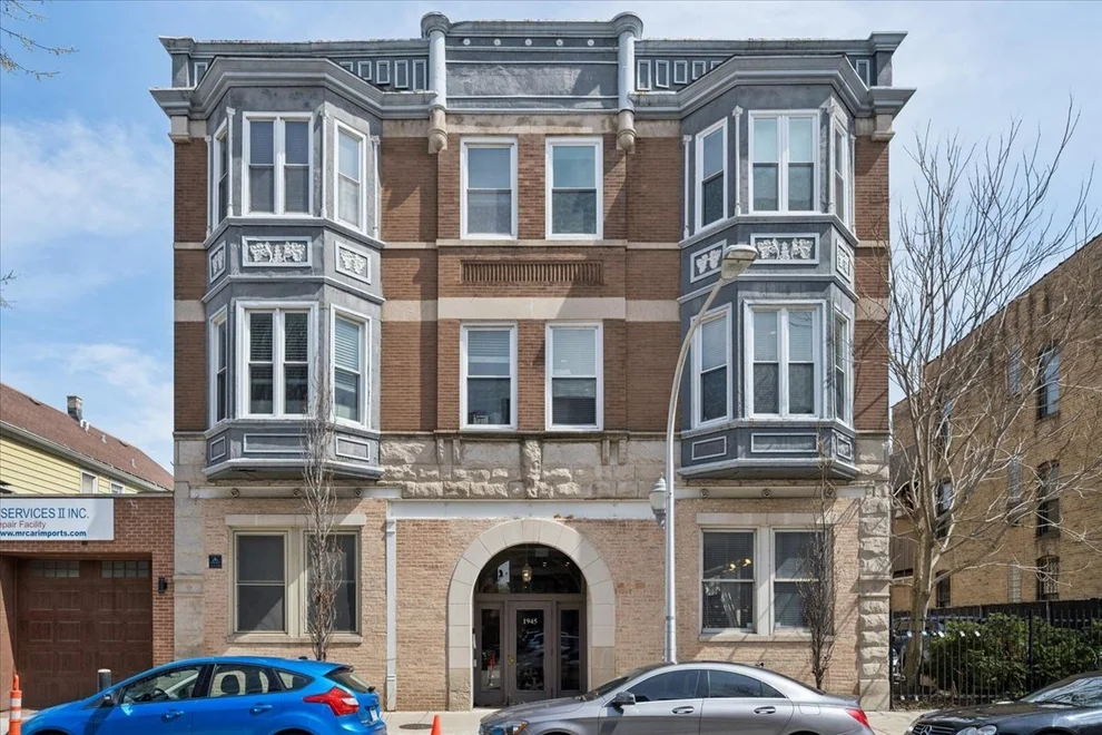 Unit for sale at 1945 N Sheffield Avenue, Chicago, IL 60614