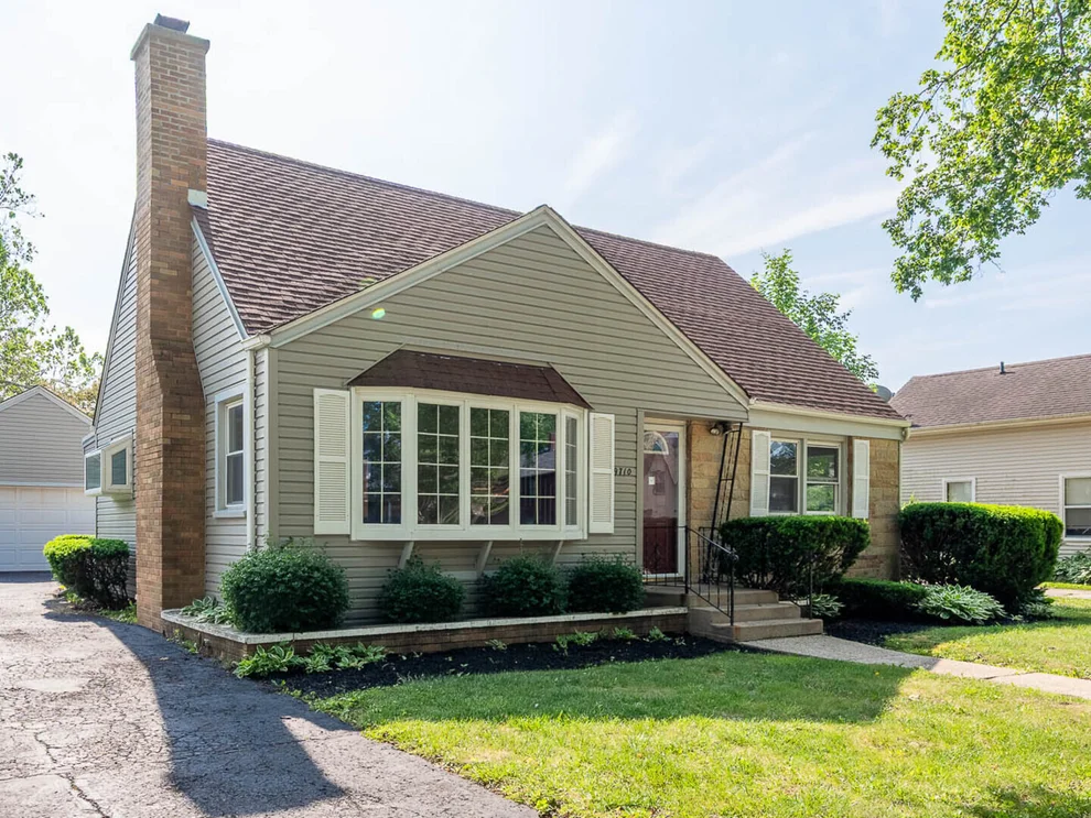 Unit for sale at 9710 Illinois Street, Hebron, IL 60034