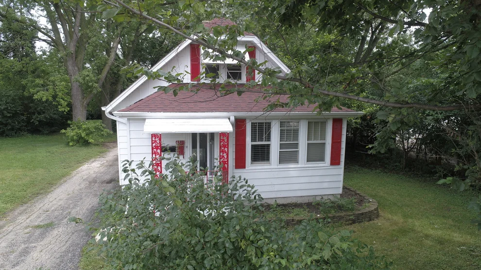 Unit for sale at 4813 Belmont Road, Downers Grove, IL 60515
