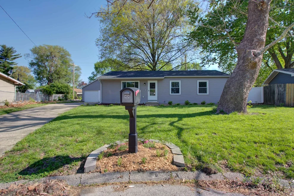 Unit for sale at 1404 Briarwood Drive, Champaign, IL 61821