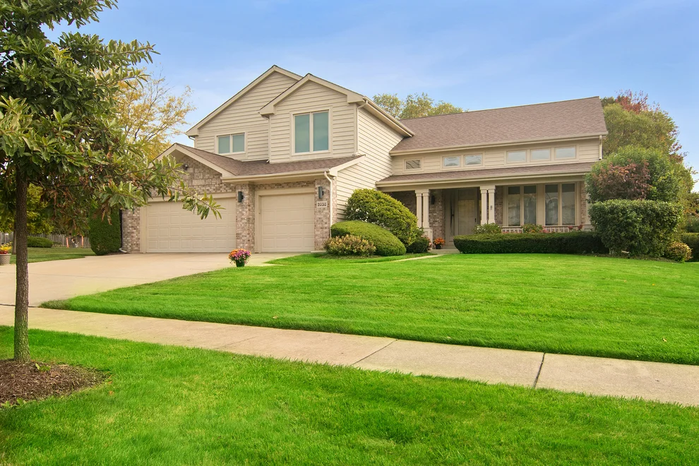 Unit for sale at 2038 Sheridan Road, Buffalo Grove, IL 60089