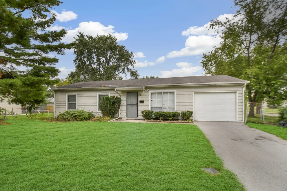 Unit for sale at 22100 Karlov Avenue, Richton Park, IL 60471