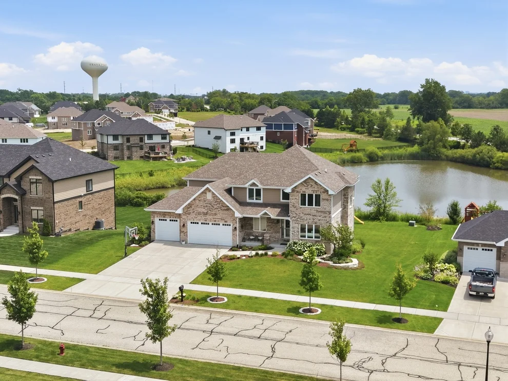 Unit for sale at 8279 Katie Lane, Frankfort, IL 60423