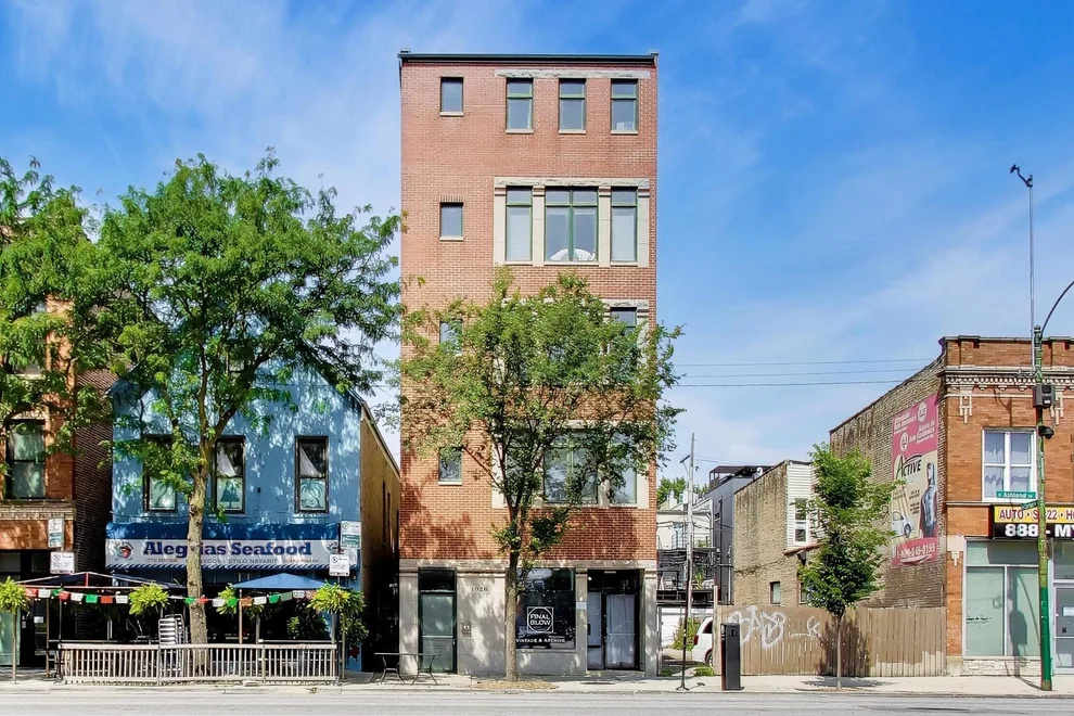 Unit for sale at 1026 N Ashland Avenue, Chicago, IL 60622