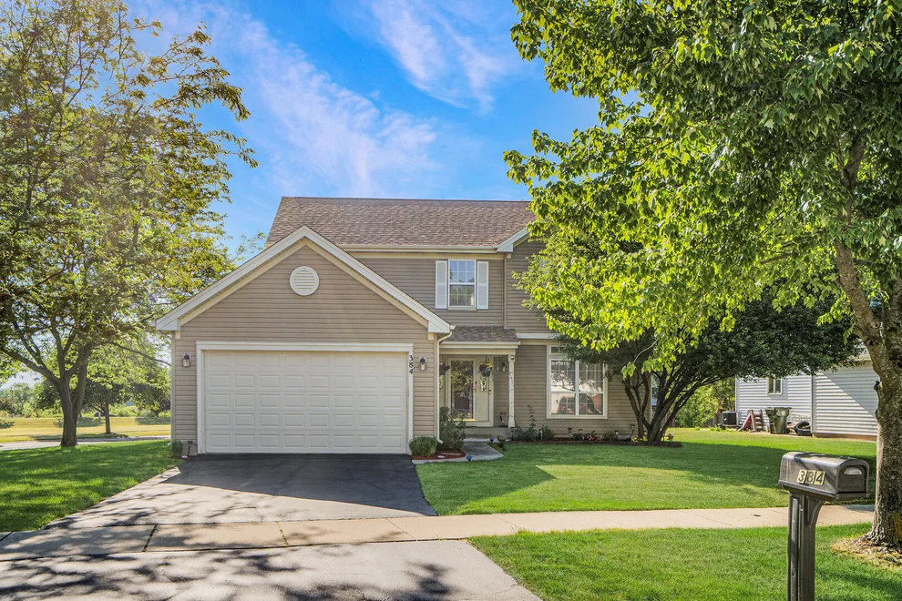Unit for sale at 384 S Clearview Circle, Round Lake, IL 60073