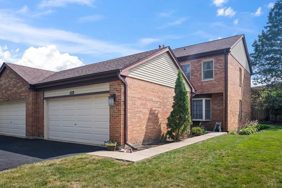 Unit for sale at 1566 N WINDSOR Drive, Arlington Heights, IL 60004