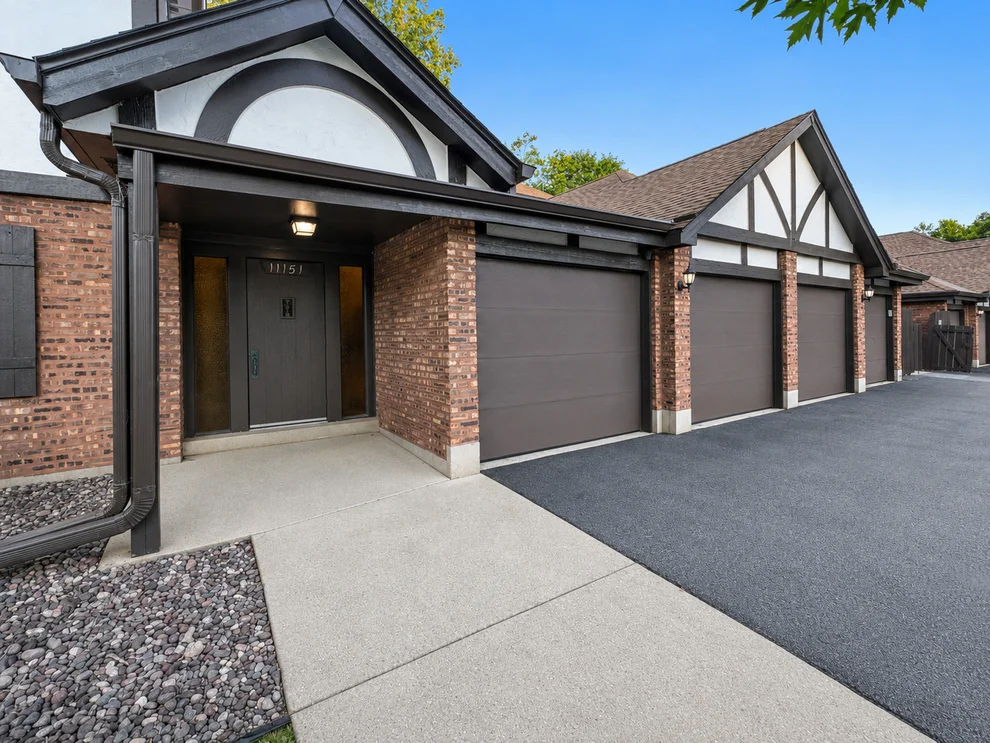 Unit for sale at 11151 Cottonwood Drive, Palos Hills, IL 60465