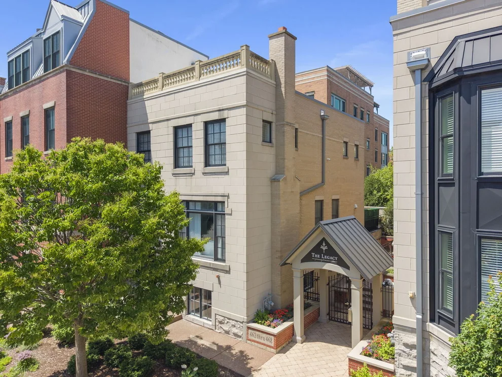 Unit for sale at 460 PENNSYLVANIA Avenue, Glen Ellyn, IL 60137