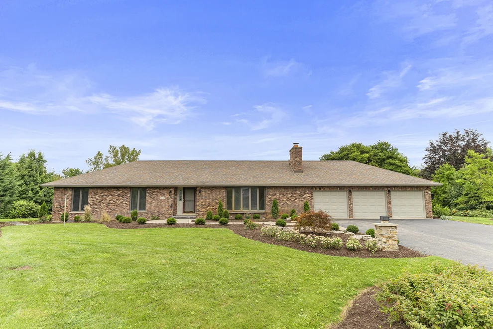 Unit for sale at 412 Bramble Lane, Deer Park, IL 60010