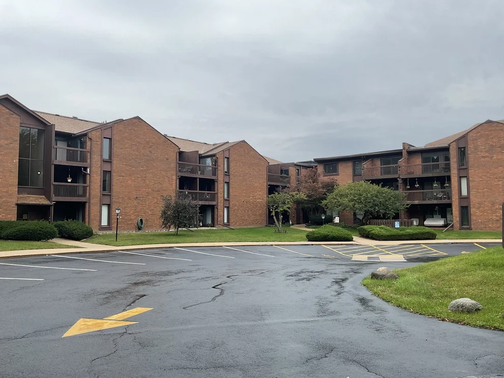 Unit for sale at 2929 SUNNYSIDE Drive, Rockford, IL 61114