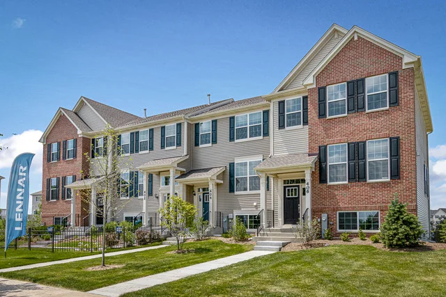 Unit for sale at 1986 Stuttle Road, Batavia, IL 60510