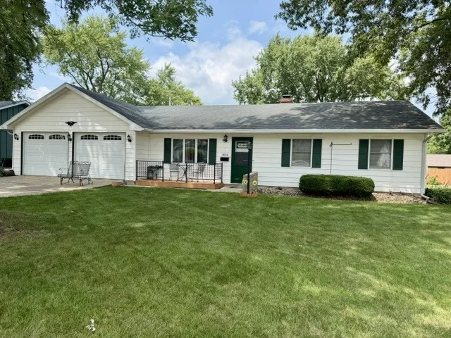 Unit for sale at 1404 Rolling Green Drive, Mendota, IL 61342