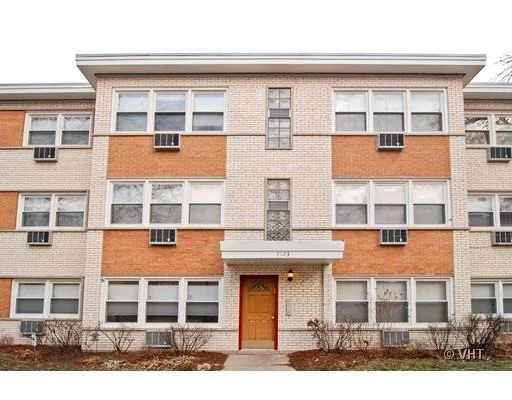 Unit for sale at 7123 N Damen Avenue, CHICAGO, IL 60626