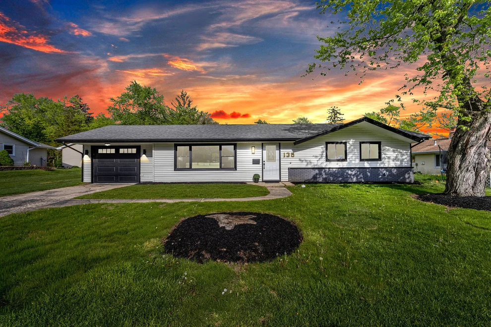 Unit for sale at 135 S Walnut Lane, Schaumburg, IL 60193