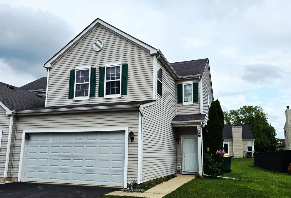 Unit for sale at 3608 Indian Head Lane, Joliet, IL 60435