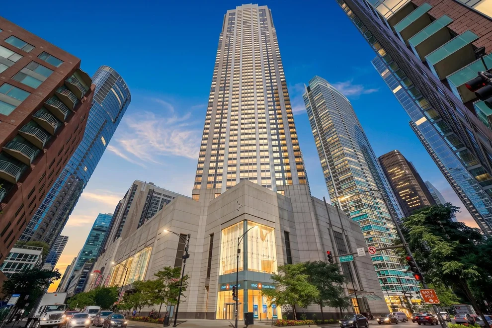 Unit for sale at 512 N MCCLURG Court, Chicago, IL 60611