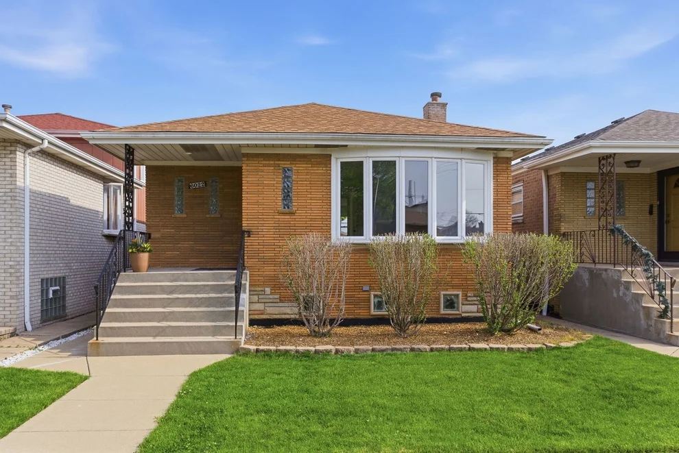 Unit for sale at 6022 W 64th Street, Chicago, IL 60638
