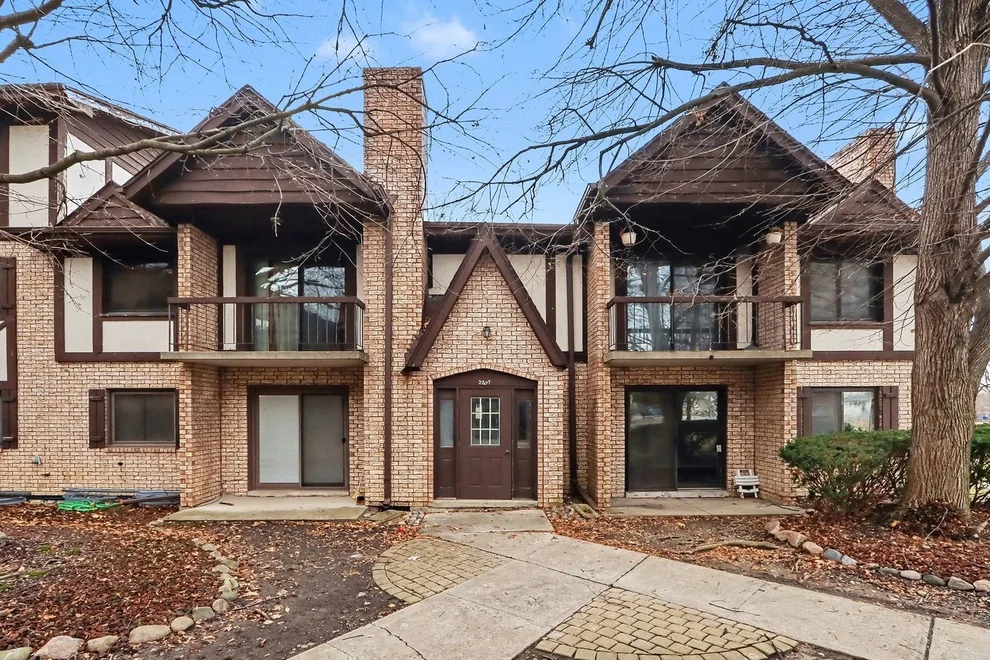 Unit for sale at 2807 Glenwood Lansing Road, Lynwood, IL 60411