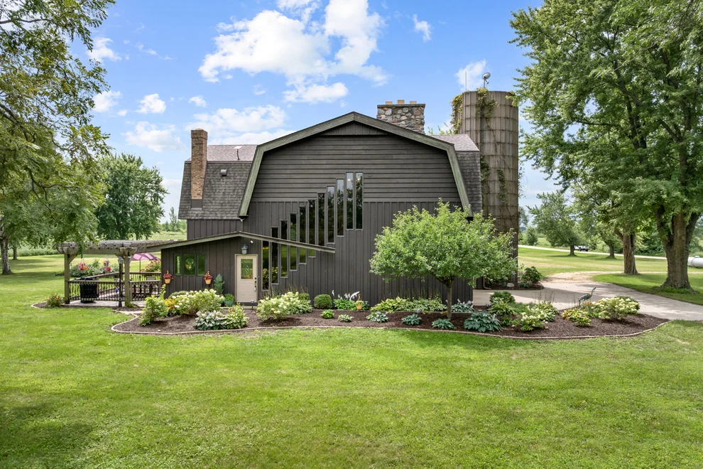 Unit for sale at 34066 Myelle Road, Kingston, IL 60145