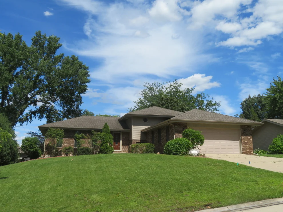 Unit for sale at 116 Crabapple Lane, Morris, IL 60450