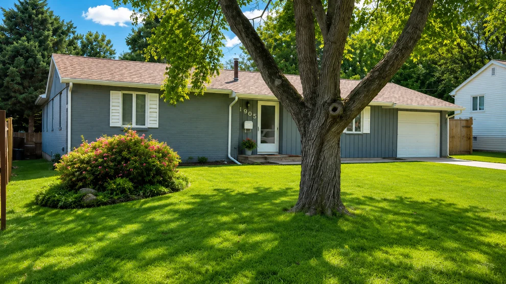 Unit for sale at 1905 E Country Squire Drive, Urbana, IL 61802