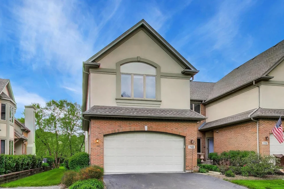 Unit for sale at 766 N Maple Avenue, Palatine, IL 60067