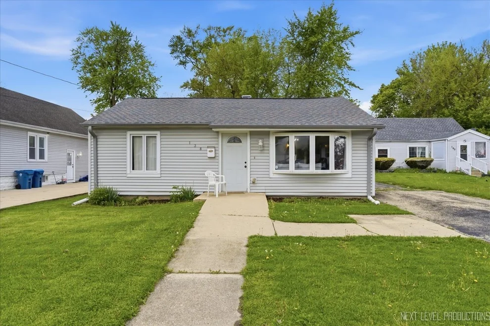 Unit for sale at 138 N Calhoun Street, Aurora, IL 60505