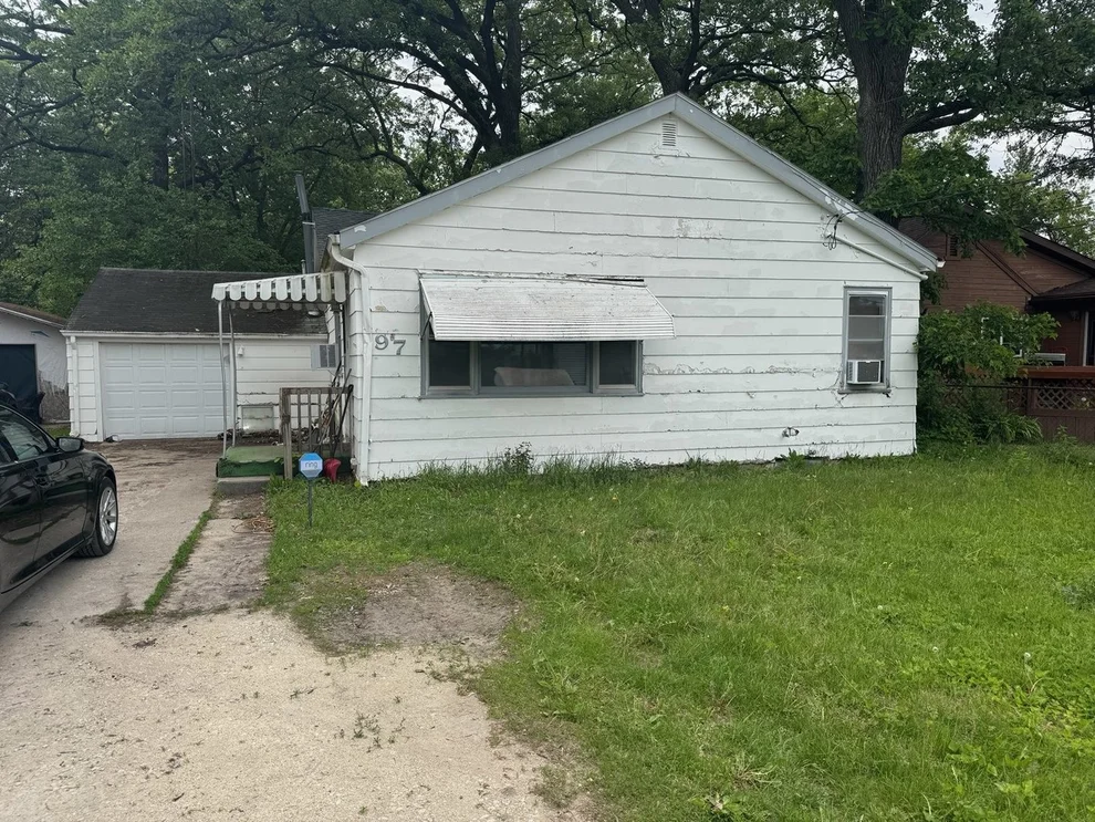 Unit for sale at 97 N Pearl Street, Kankakee, IL 60901