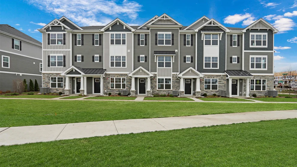 Unit for sale at 403 Lakeshore Court, St. Charles, IL 60174