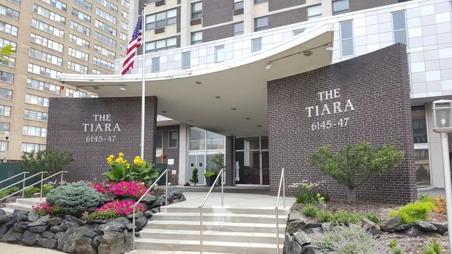 Unit for sale at 6145 N SHERIDAN Road, Chicago, IL 60660