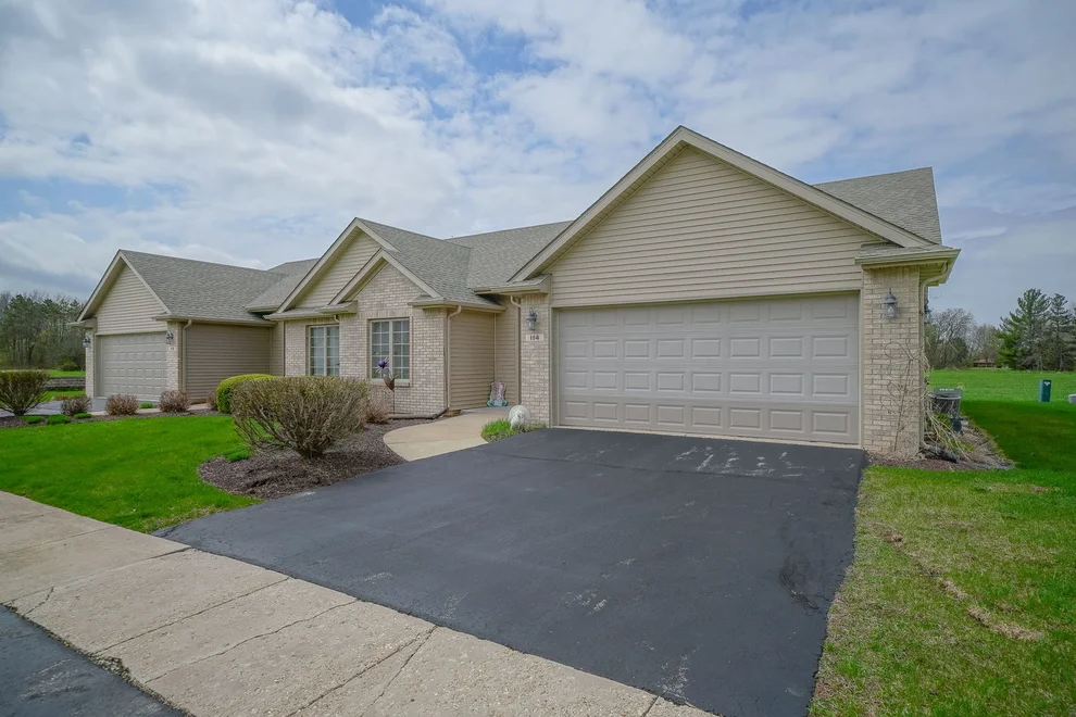 Unit for sale at 114 Katies Way, Mount Morris, IL 61054