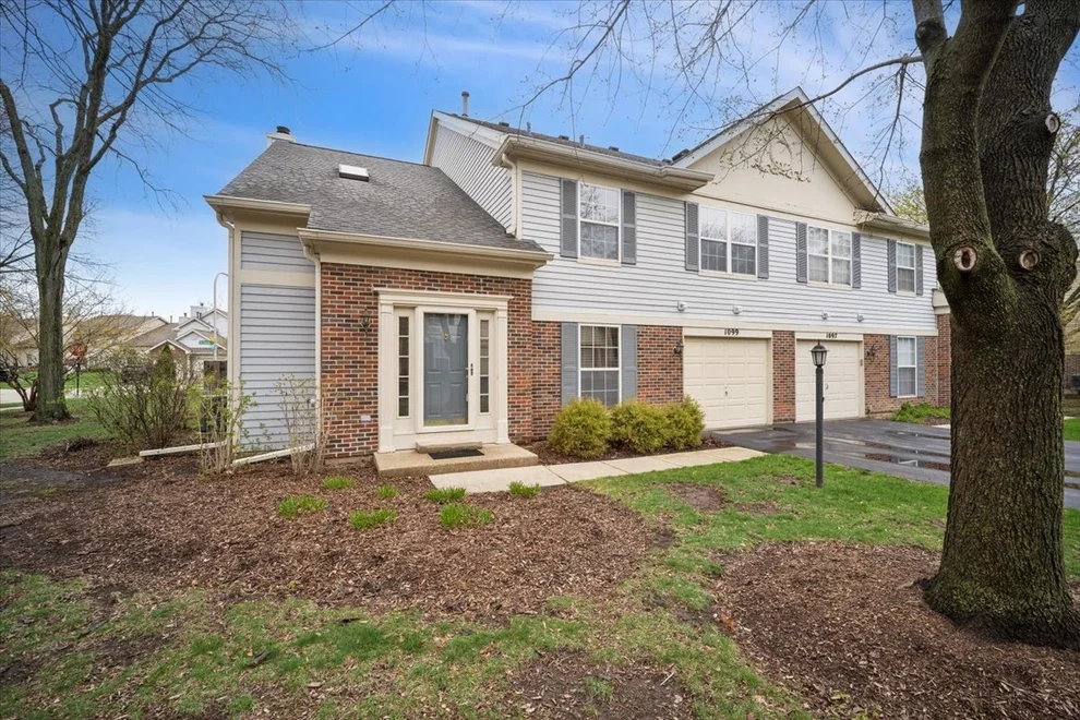 Unit for sale at 1099 Quaker Hill Court, Elgin, IL 60120