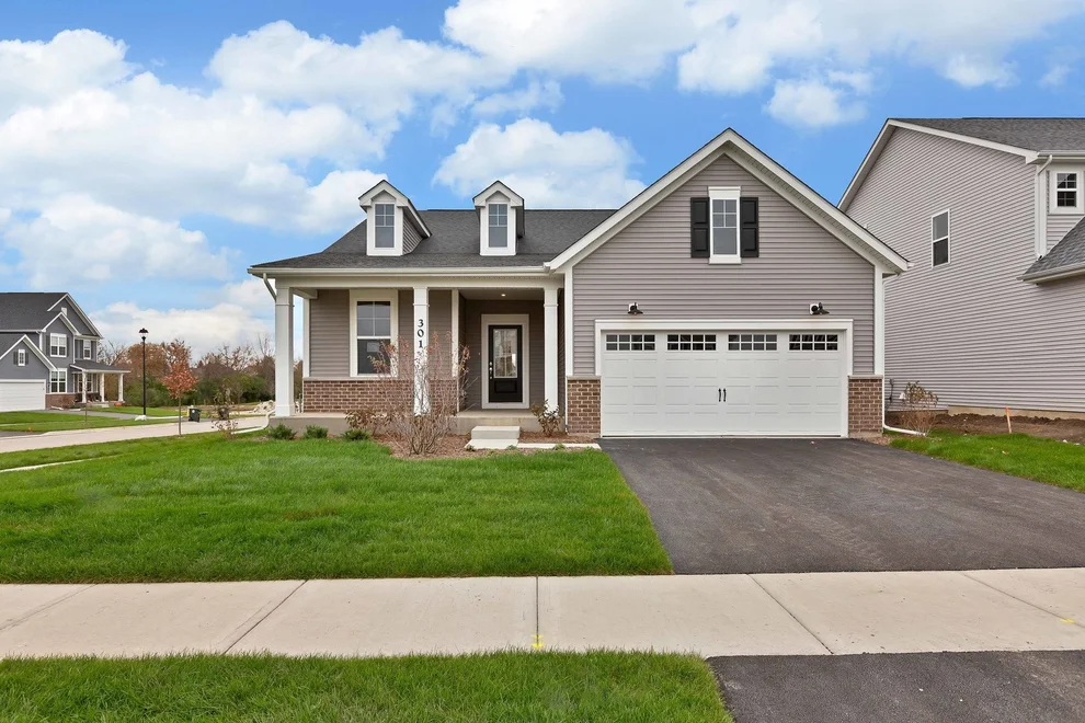 Unit for sale at 425 Freedlund Course, Batavia, IL 60510
