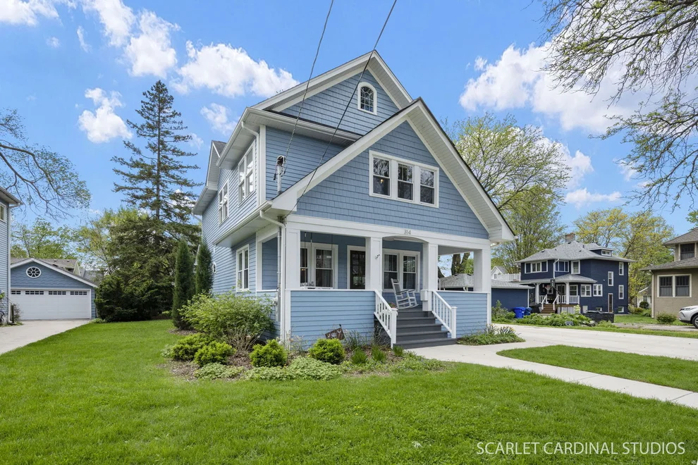 Unit for sale at 314 E Jefferson Avenue, Wheaton, IL 60187