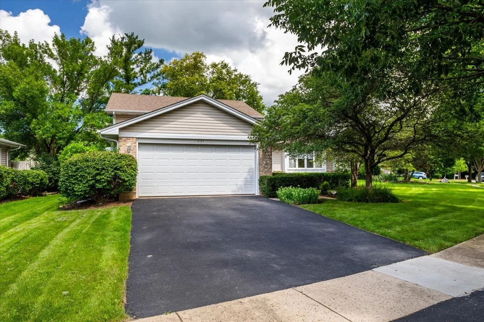 Unit for sale at 235 Indianwood Lane, West Chicago, IL 60185