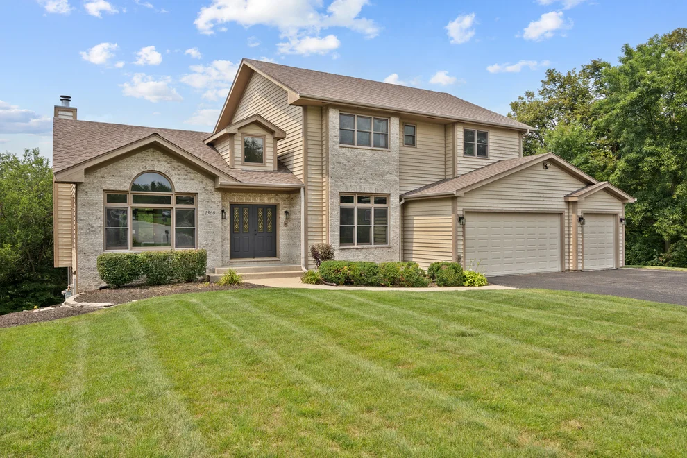 Unit for sale at 1360 Infanta Court, Woodstock, IL 60098