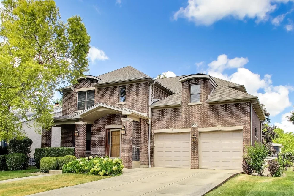 Unit for sale at 1630 Birch Street, Park Ridge, IL 60068