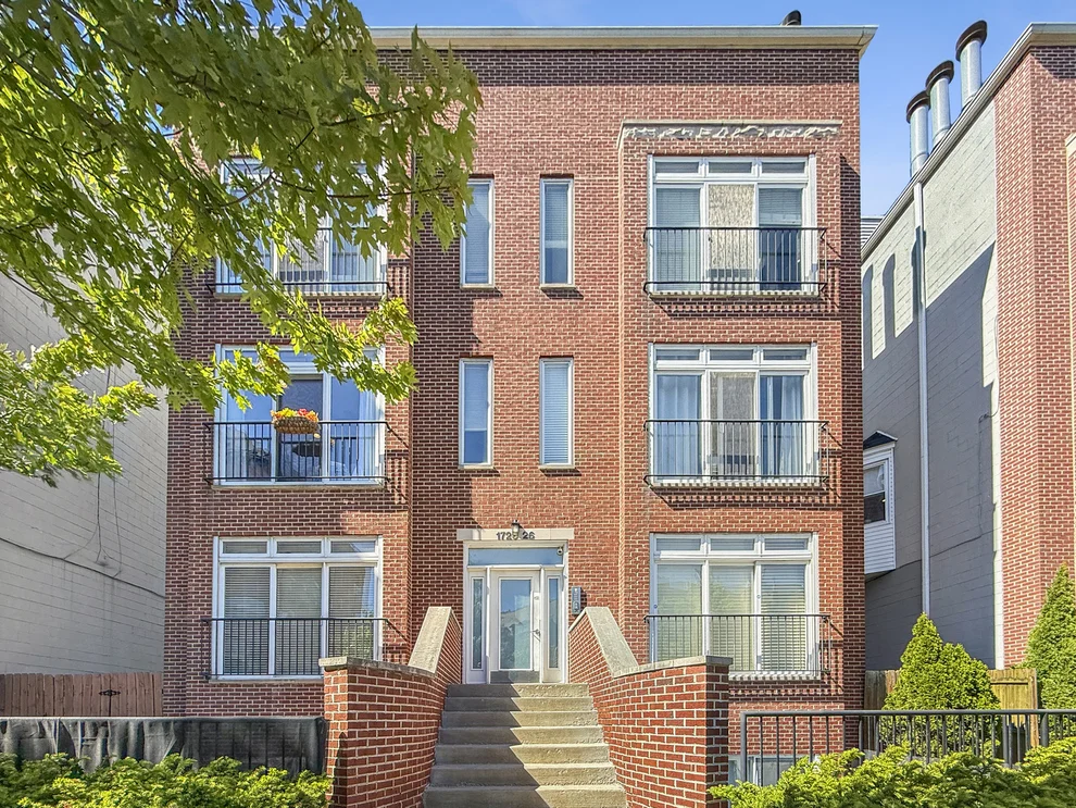 Unit for sale at 1726 W Diversey Parkway, Chicago, IL 60614