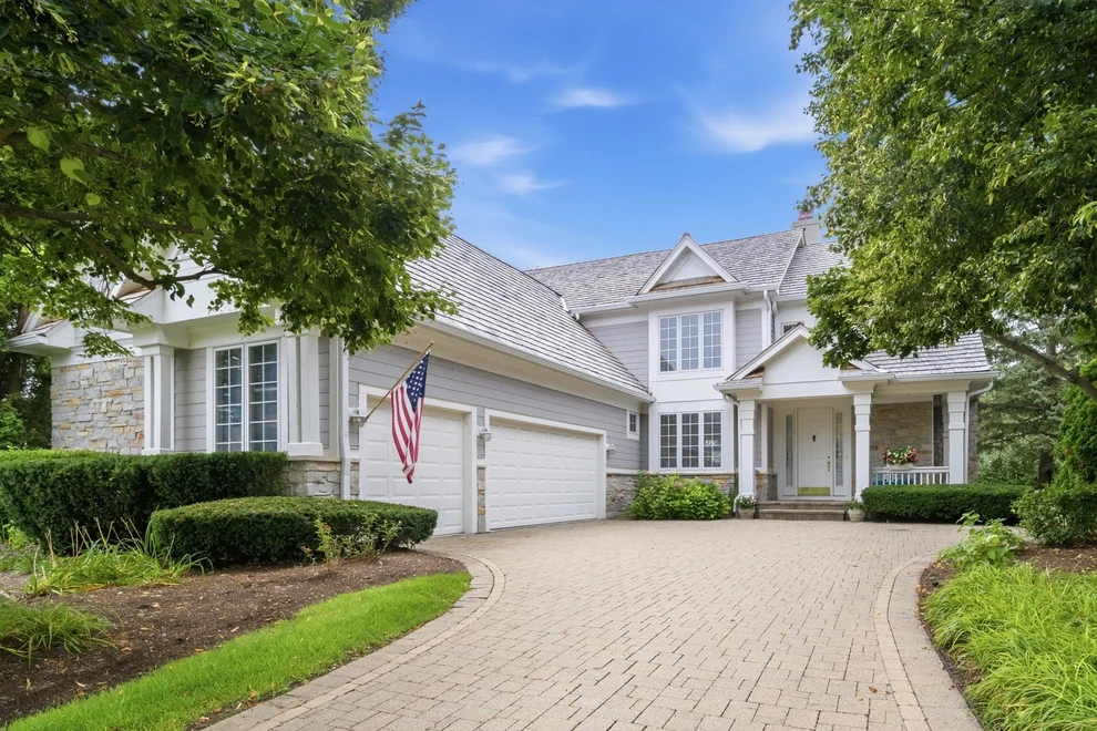 Unit for sale at 7 Dunhill Lane, North Barrington, IL 60010