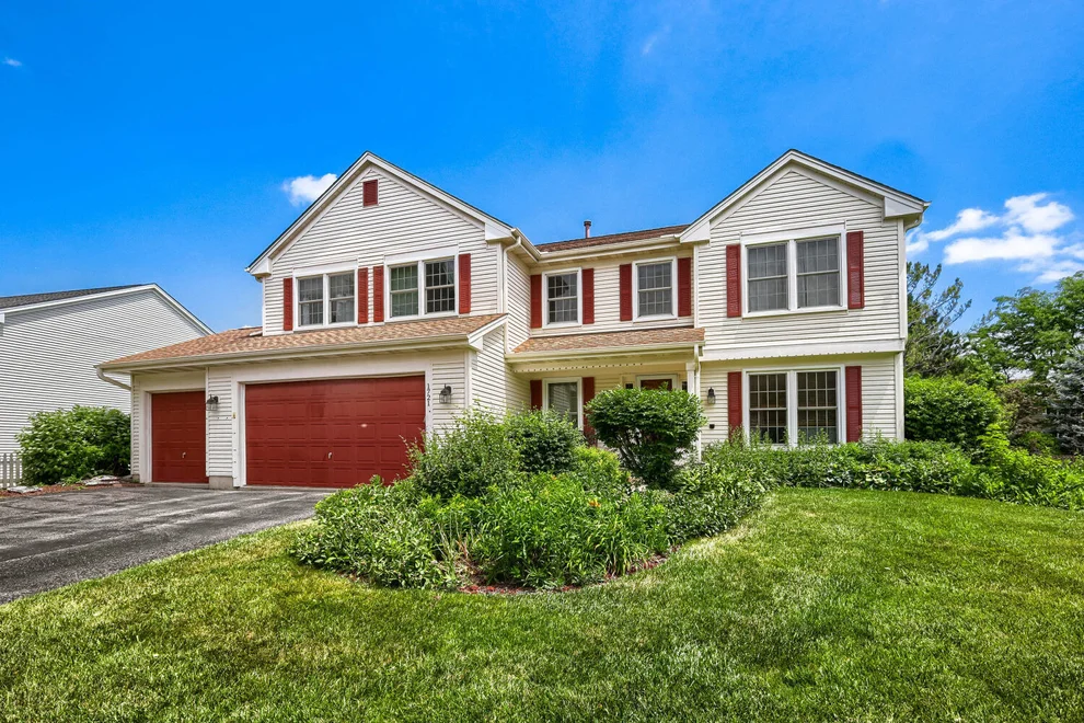 Unit for sale at 1721 Dorchester Avenue, Algonquin, IL 60102