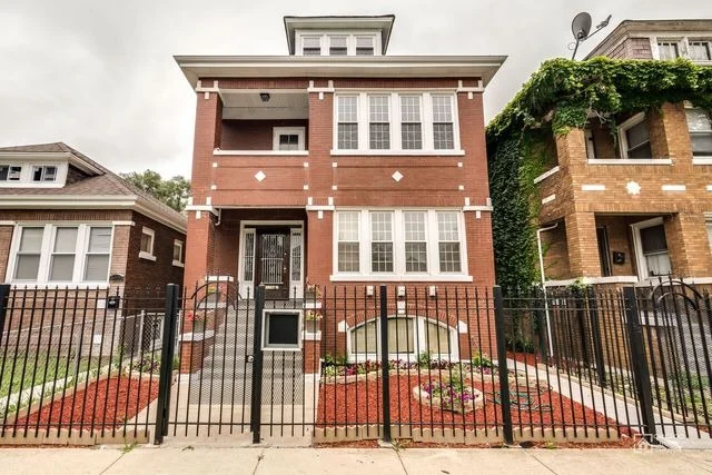 Unit for sale at 6929 S Maplewood Avenue, Chicago, IL 60629