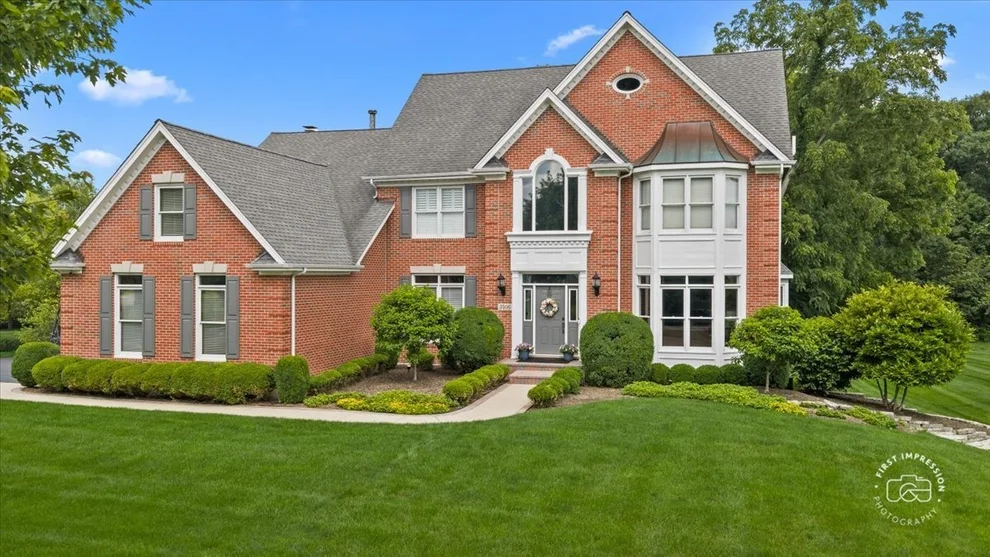 Unit for sale at 3406 Greenwood Lane, St. Charles, IL 60175